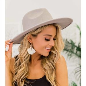 New Pink Lily For Next Time Grey Hat